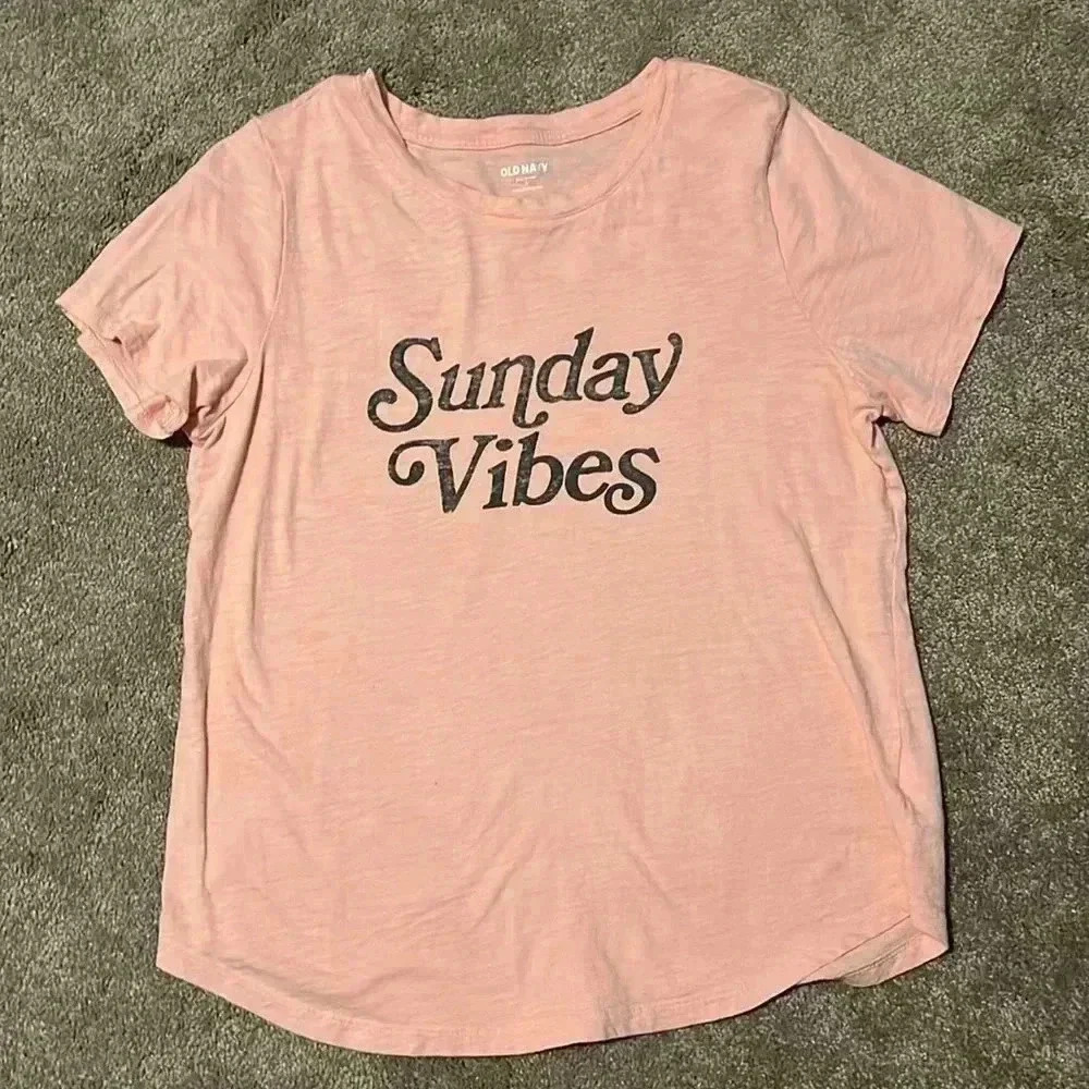 Old Navy short sleeve T-shirt